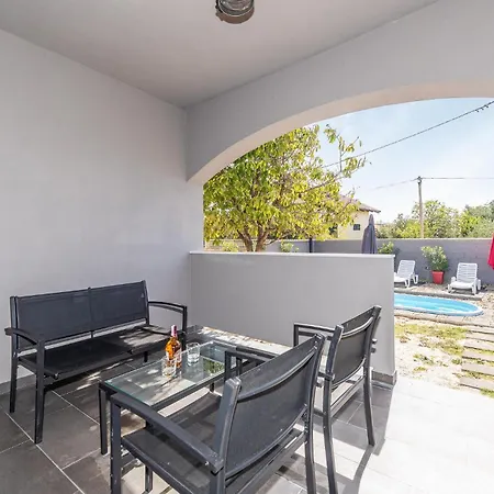 4 Bedroom Stunning In Privlaka (Zadar)