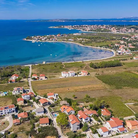 4 Bedroom Stunning In Casa vacanze